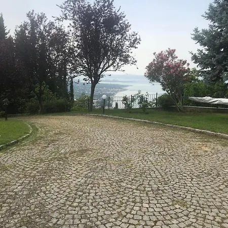 Manza Villa