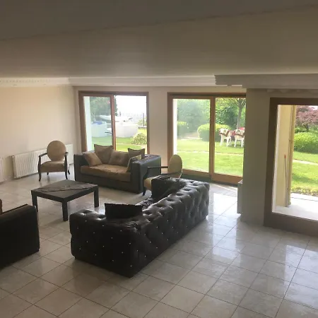 Manza Villa